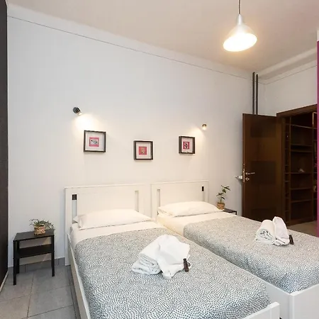 Paruta By In Lejlighed Rom